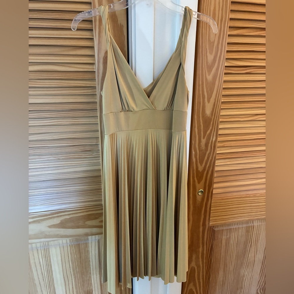 Gold flowy Midi Dress size medium